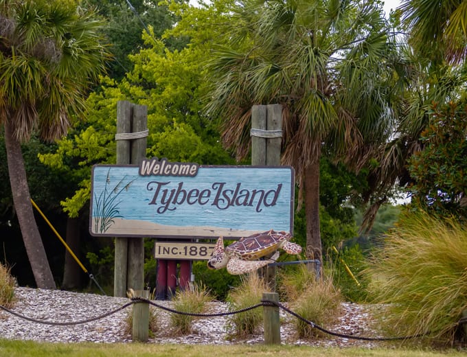 Welcome to Tybee Island sign greeting visitors at the island entrance